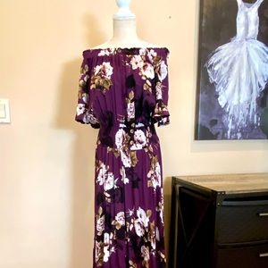 Off-the-Shoulder Maxi Dress D1